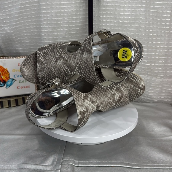 (H5)Carlos by Carlos Santana Faux Reptile Leather Wedge with Slingback HeelSz 9M - Picture 9 of 13